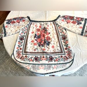 Forever 21 Off Shoulder Floral Blouse.  Large. Like New. Worn once.